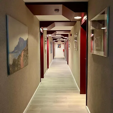 Haus Alexander 公寓式酒店 3*